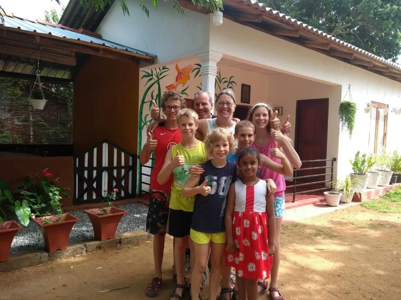 Pawansa Home Stay Habarana Ngoại thất bức ảnh